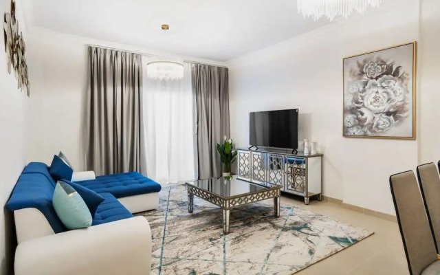 Stunning 2BR Apt Palm Jumeirah