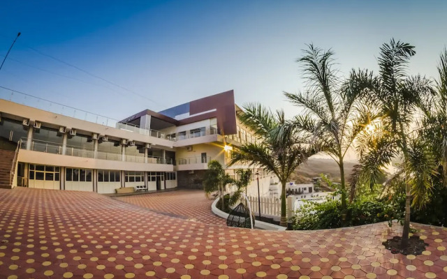 Ratnaa Resort