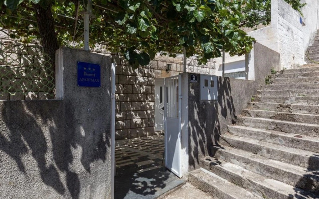 Stuck in the Moment Apartment