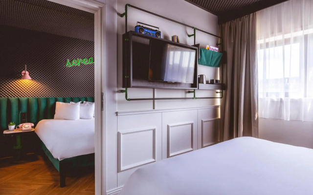 Отель Moxy Paris La Villette