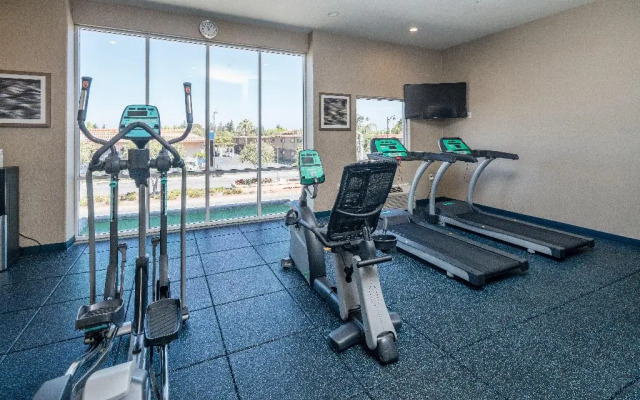 Holiday Inn Express & Suites Santa Clara by IHG