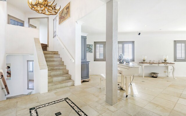 Paros in Paradise Stunning 4 Bedroom Ocean View