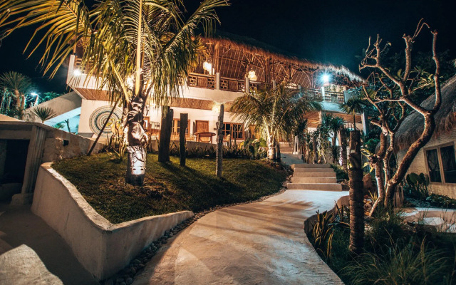 Mohini Komodo Resort