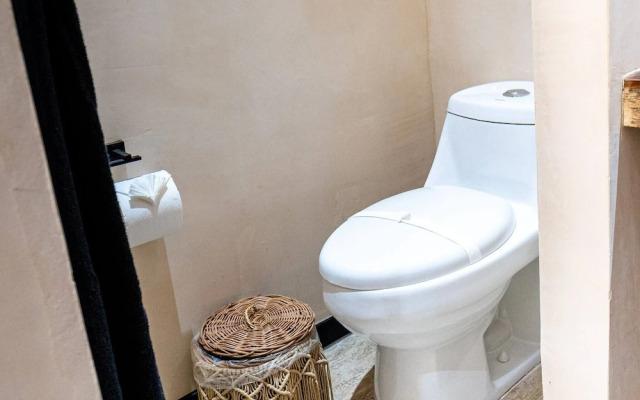 Studio Apt, Great Location, Amazing Rooftop Pool