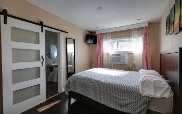 Tradewinds Hotel LAX Airport