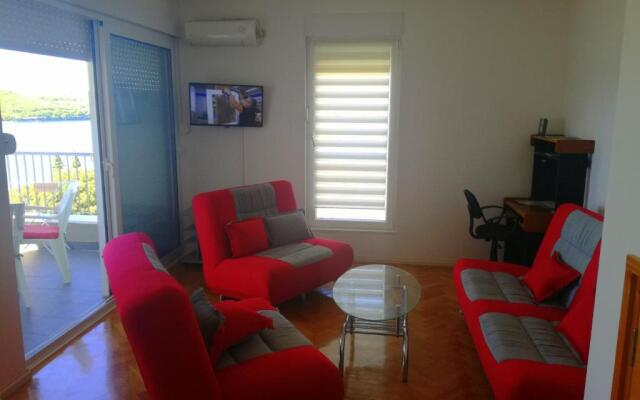 Apartman Tisno