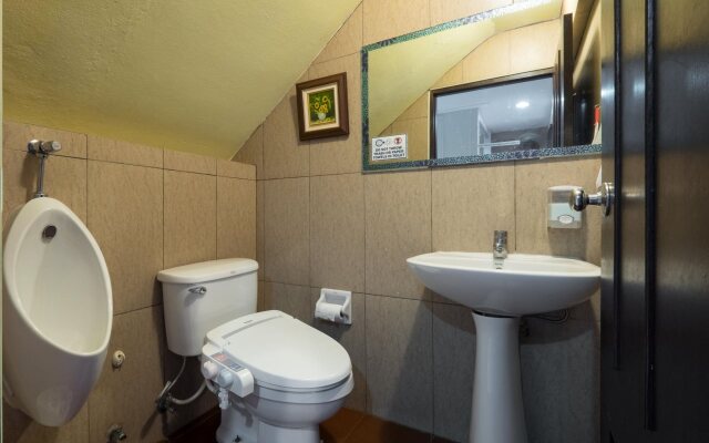 Cozy at Ten Hotel Bangkok