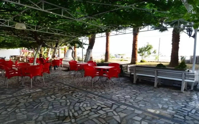 Tuana Hotel