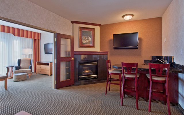 Holiday Inn Express Hotel & Suites Calgary S-Macleod Trail S, an IHG Hotel