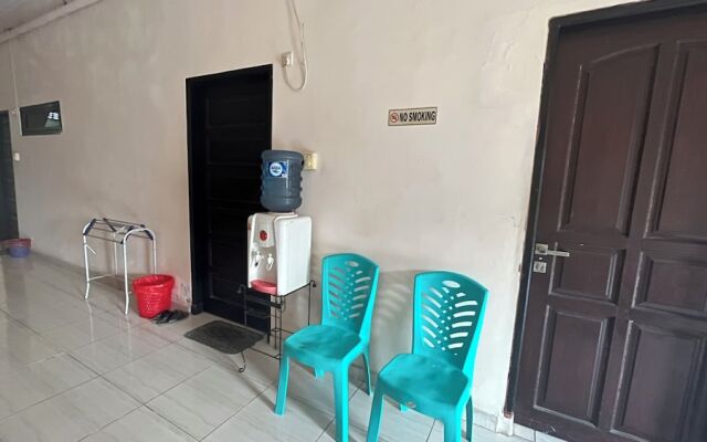 SPOT ON 92890 Losmen Bahalap Syariah MarabahanNearSiring Marabahan (Ulek Barito)