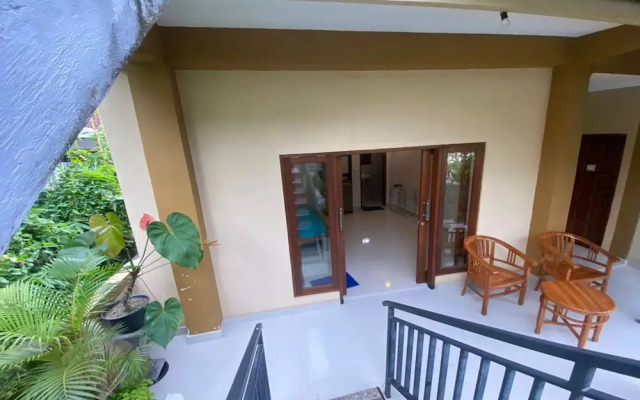 Capital O 93881 Jero House