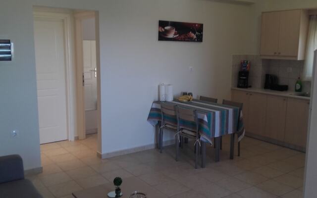 Iros Sea View Apartments