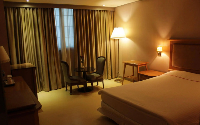 Solium Business Hotel