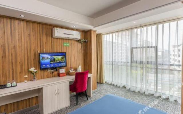 Xinshidai Holiday Hotel