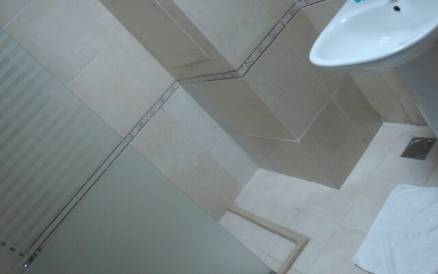 Awali Rose Hotel Suites