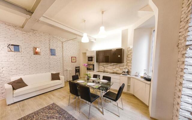 Modern Apartment near Colosseum