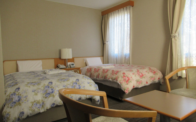 Center Hotel Mihara
