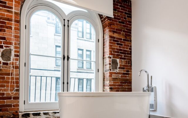 1861 Grand Loft in Old Port by Nuage