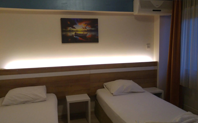 Grand Ece Otel