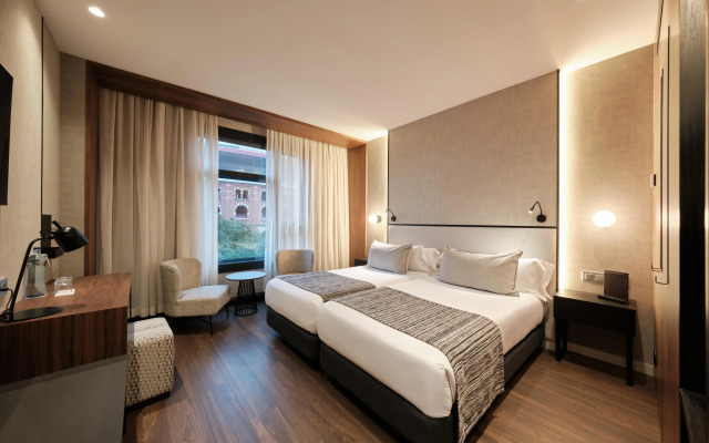 Catalonia Barcelona Plaza