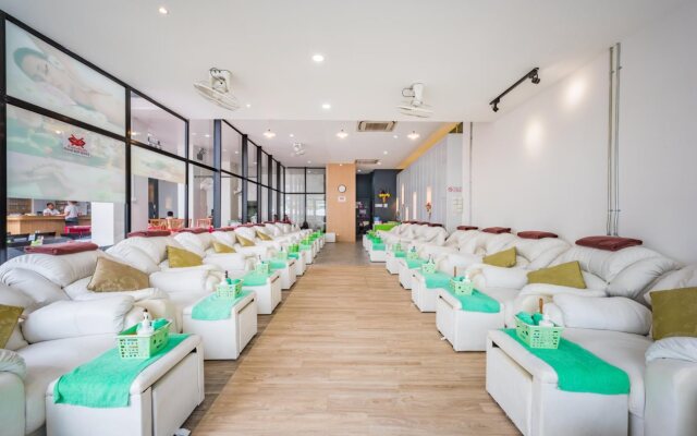 Rayaan 6 Guest House  Restaurant