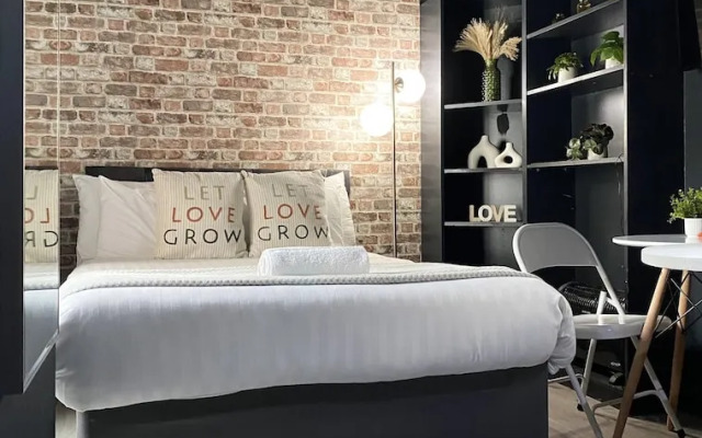Modern studios Close to Hyde Park