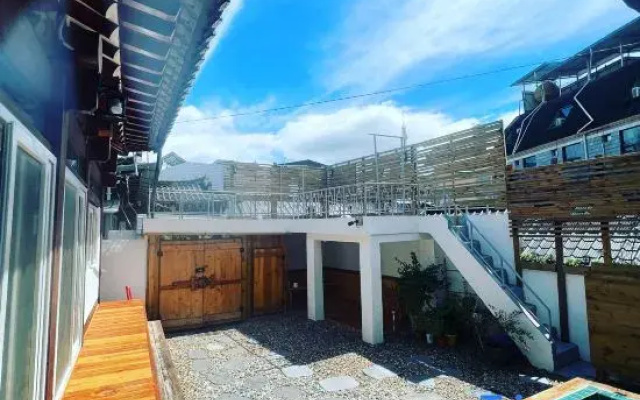 Traditional House Hotel Andong Villa