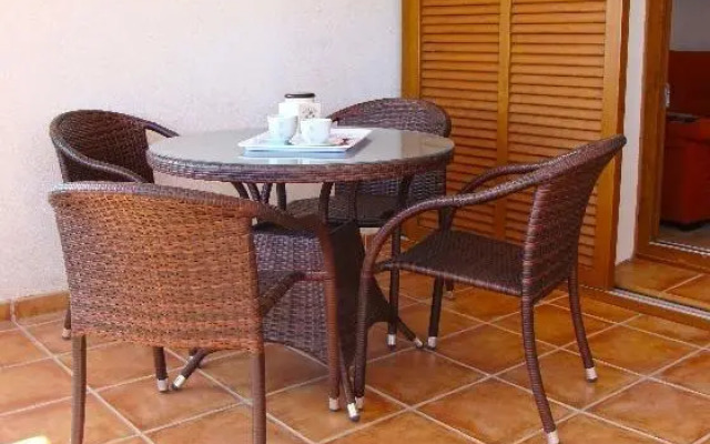 Bennecke Riviera