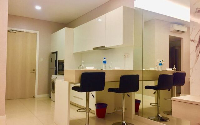 Makam Service Suites Taragon