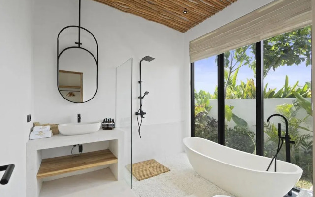Marbella Villa by Betterplace