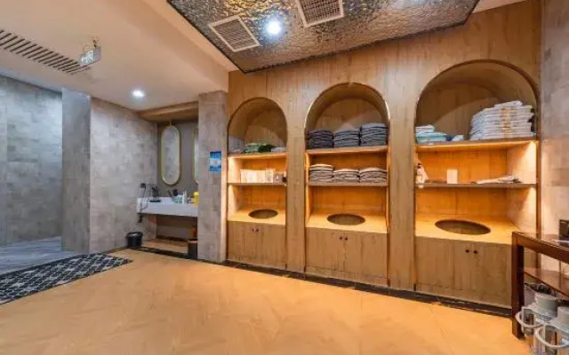 Chenggang Hotel