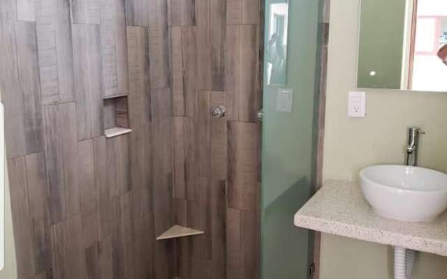 El Cihualteco Hotel Restaurante Bar