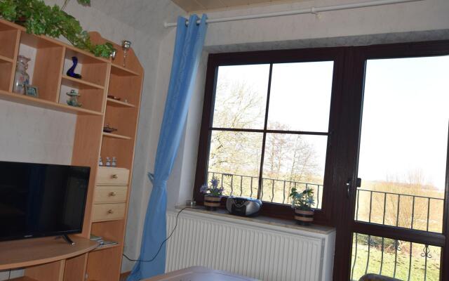 Hubsche Wohnung in Kropelin mit Eigener Terrasse
