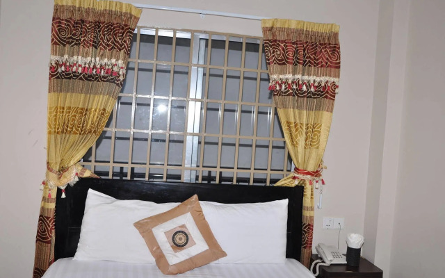 Number 9 Hotel