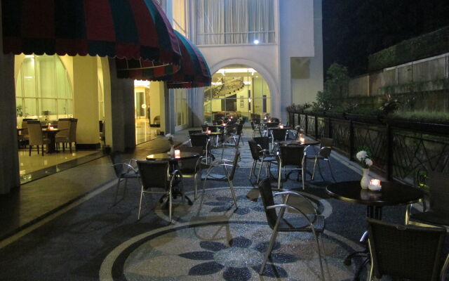 The Sahira Hotel Syariah