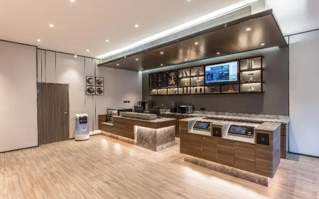 HanTing Hotel (Xuzhou Deji Square)