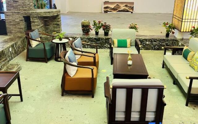 Sansheli Garden Hostel