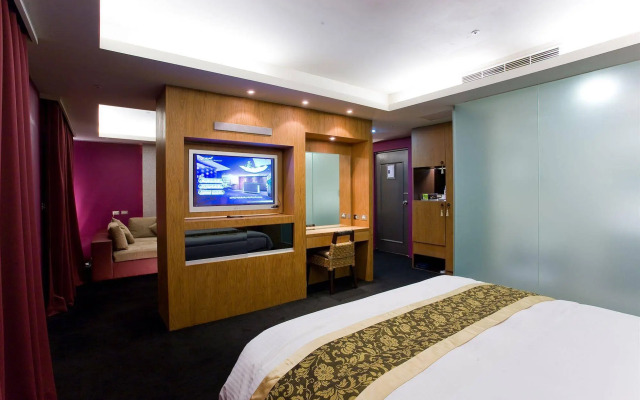 H.M.Hotel