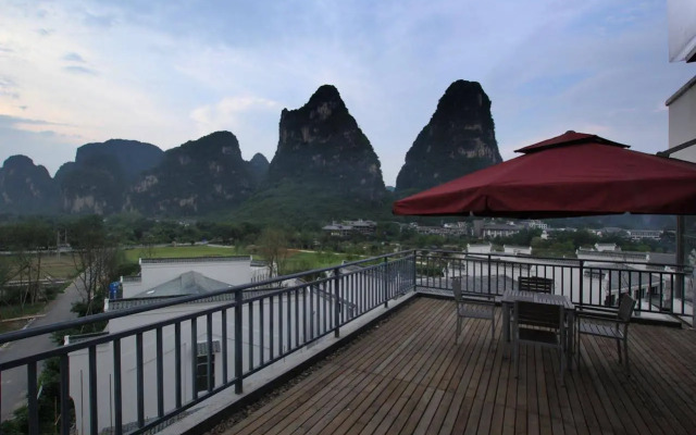Yangshuo Spring Hill Hotel