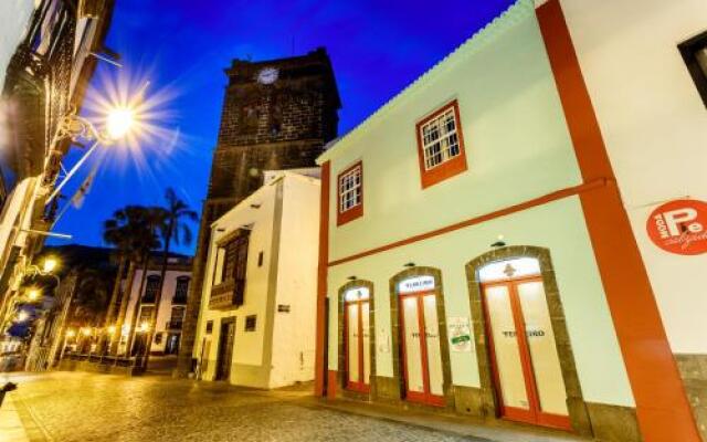 Suites & Apartments Calle Real