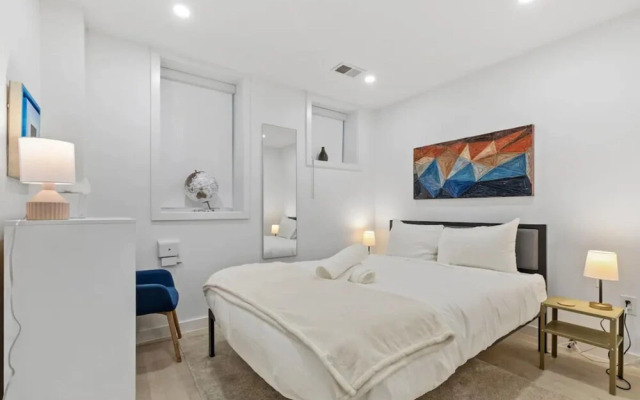 Bloomingdale Garden Unit Walk to Metro Station