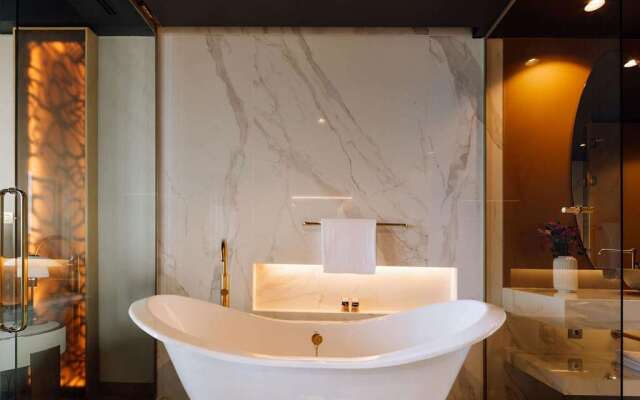 The Reserve - The Leading Hotels of the World - Savoy Signature