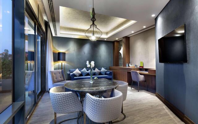 DoubleTree by Hilton Hotel Istanbul - Piyalepasa