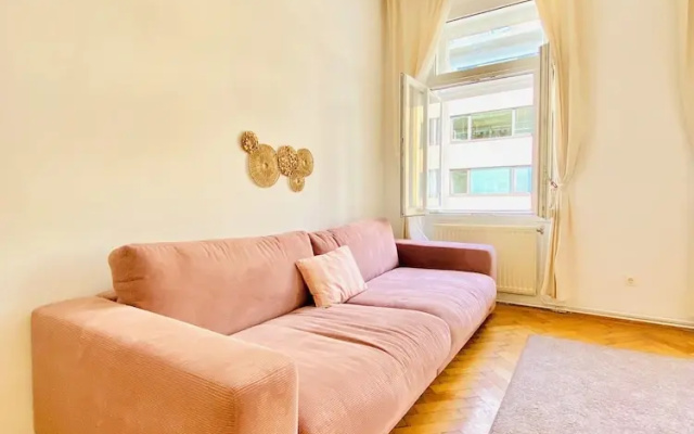 Cozy 2BR Apartment Near Westbahnhof