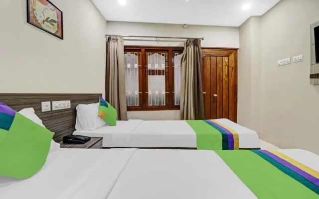 Treebo Darwesh Residency - 500m from Railway Station
