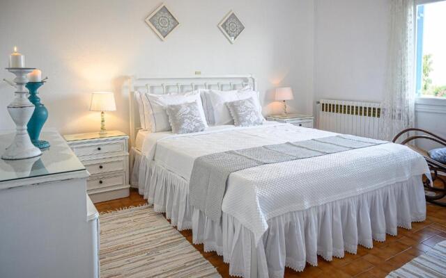 Traditional House Milos
