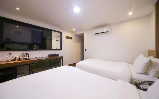 The BS Hotel