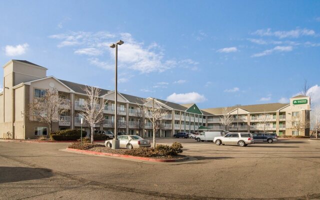 HomeTowne Studios By Red Roof Denver - Airport/ Aurora