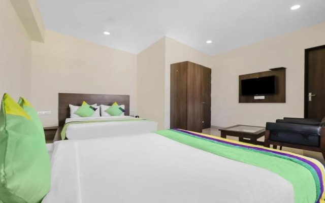 Treebo Punarnava Bypass Road