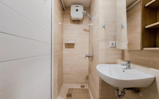 Good Deal and Comfy Studio Apartment at Springwood Residence